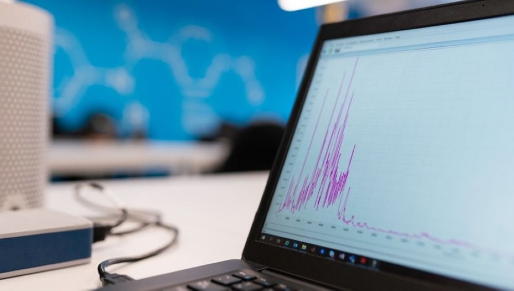 احتساب نسبة التذبذب لسهم «منزل الورق» على أساس سعر 46.74 ريال
