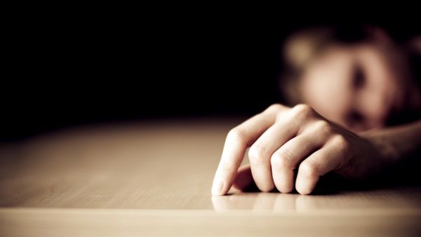 الامارات | رغم نجاحها.. طالبة عراقية تنتحر برصاصة في الرأس بعد ظهور نتائج الثانوية العامة