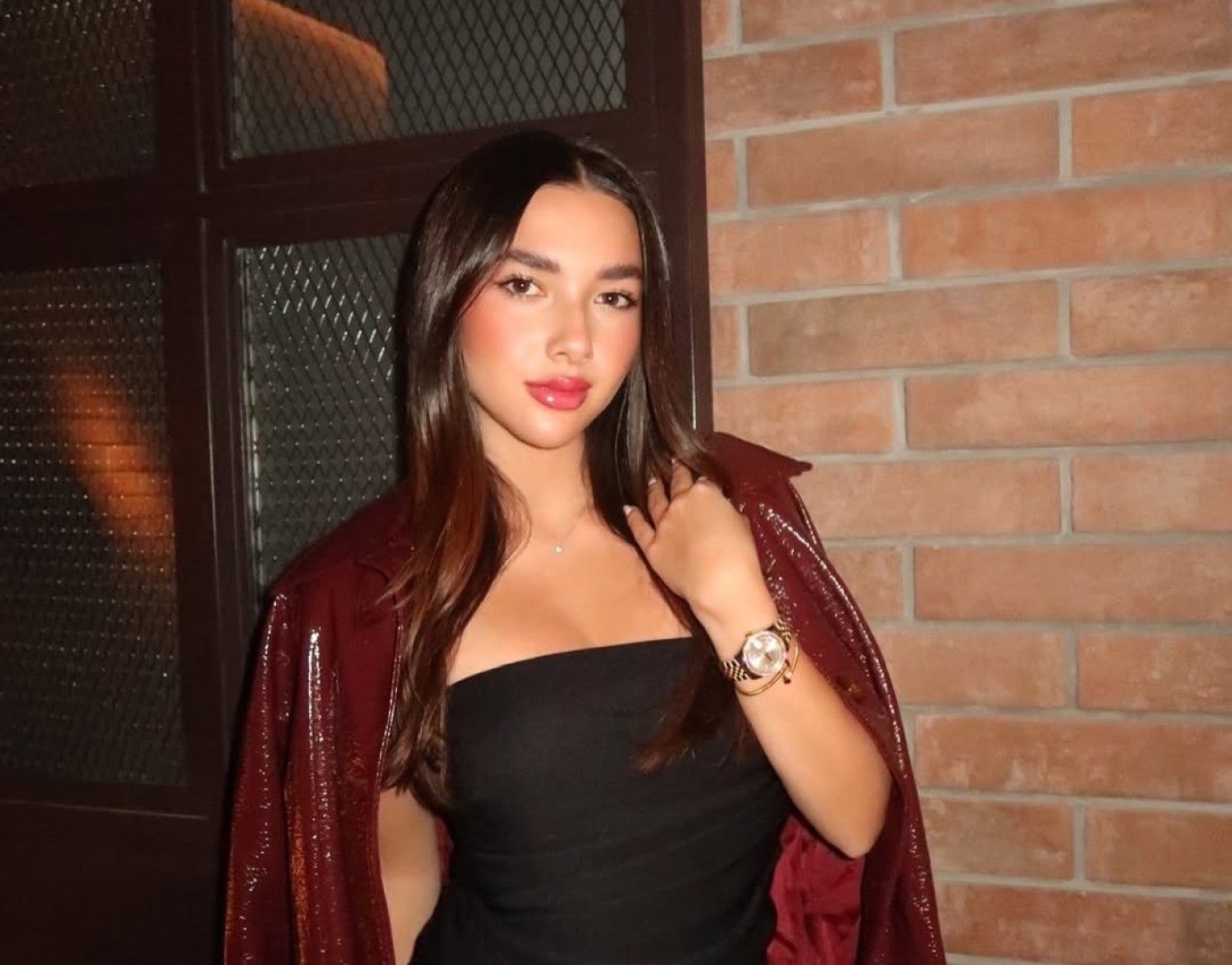 ياسمين قطامي تنشر صورًا عائلية من حفل زفاف شقيقتها زين قطامي وسيليو صعب