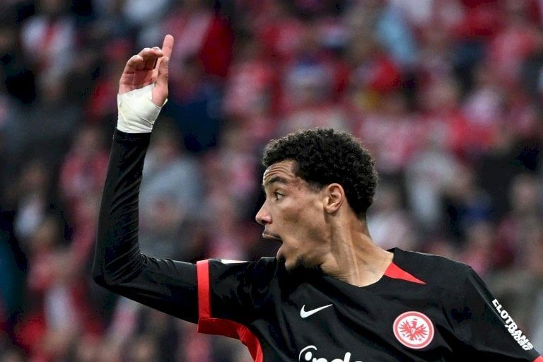 ليفربول يتعاقد مع المهاجم الفرنسي إيكيتيكي
