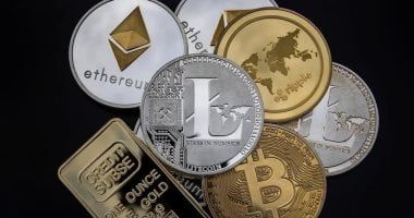 تكنولوجيا: تراجع قيمة عملات الإيثر والريبل والبيتكوين مع تصفية مراكز بقيمة 630 مليون دولار