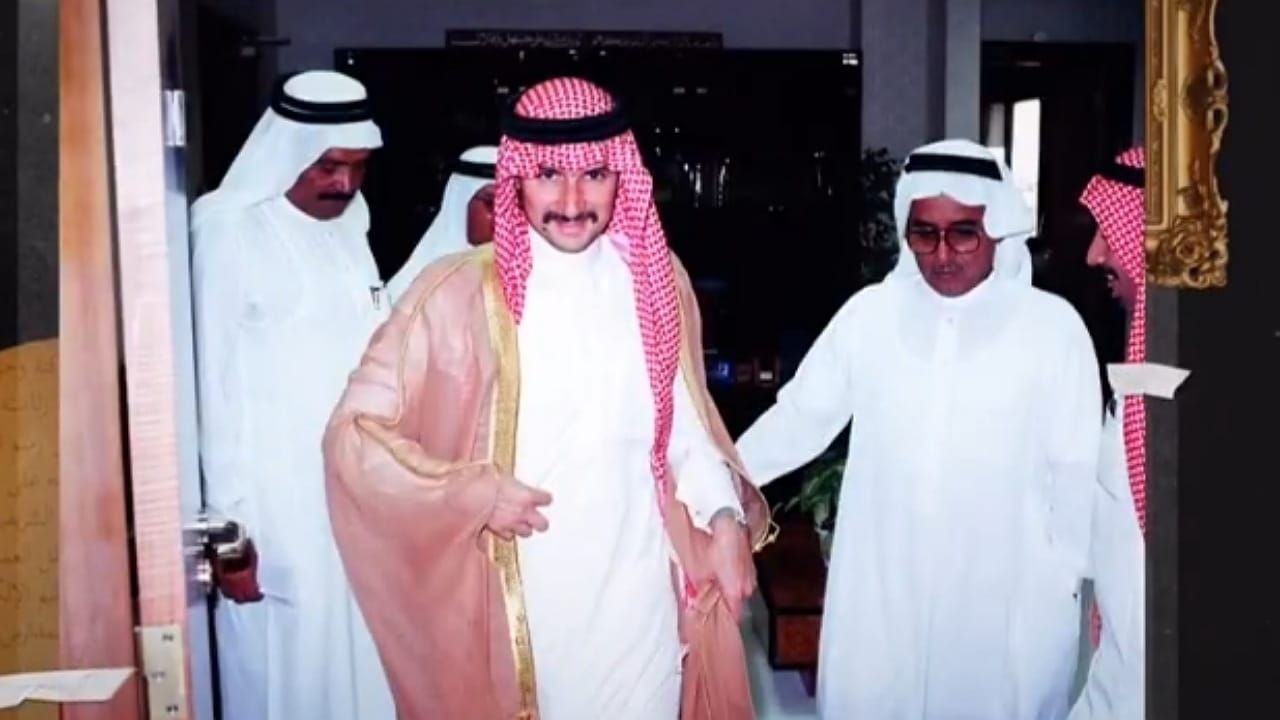 لأول مره الأميرة ريم بنت الوليد تكشف كيف ورطها خط والدها في المدرسة.. فيديو