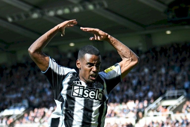 أيزاك يفكر في الرحيل عن نيوكاسل (تقارير)