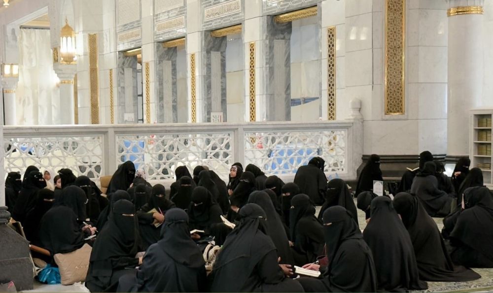 اختتام الدورة الصيفية النسائية لحفظ القرآن الكريم في المسجد الحرام