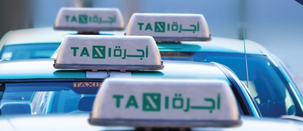 منع التدخين والمساعدة لذوي الإعاقة.. اشتراطات جديدة لتنظيم أنشطة النقل بسيارة الأجرة