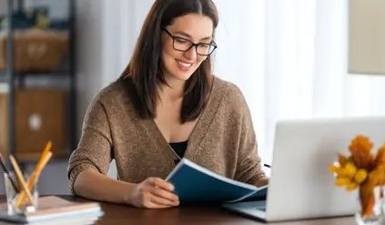 طالع الأبراج: 5 أبراج دائما ما يتفوق مواليدها فى الثانوية العامة.. أبرزها العقرب والعذراء