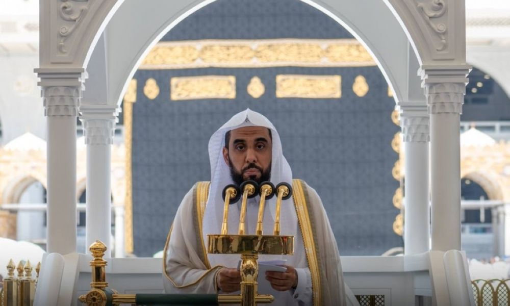 إمام الحرم: التشاؤم يجلب البلاء وسوء الظن دأب الجاهلين
