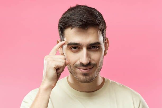 طالع الأبراج: 4 أبراج بتكتشف الكدابين بسهولة.. ماحدش يقدر يضحك عليهم