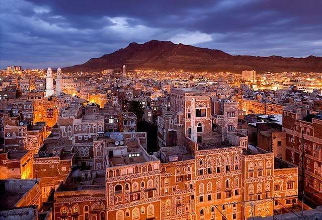 بسبب اعتراضه على اسم المقبرة...مواطن يمني يرفض دفن والدته