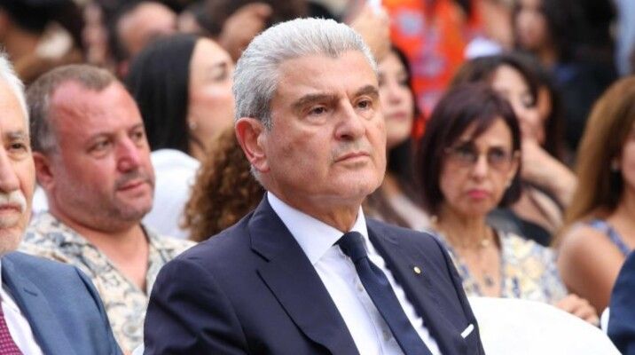 وزير الصناعة بحفل تخرج طلاب "الكفاءات": نريد أن يبقى أبناؤنا بلبنان وأن نعيد من اضطر للرحيل