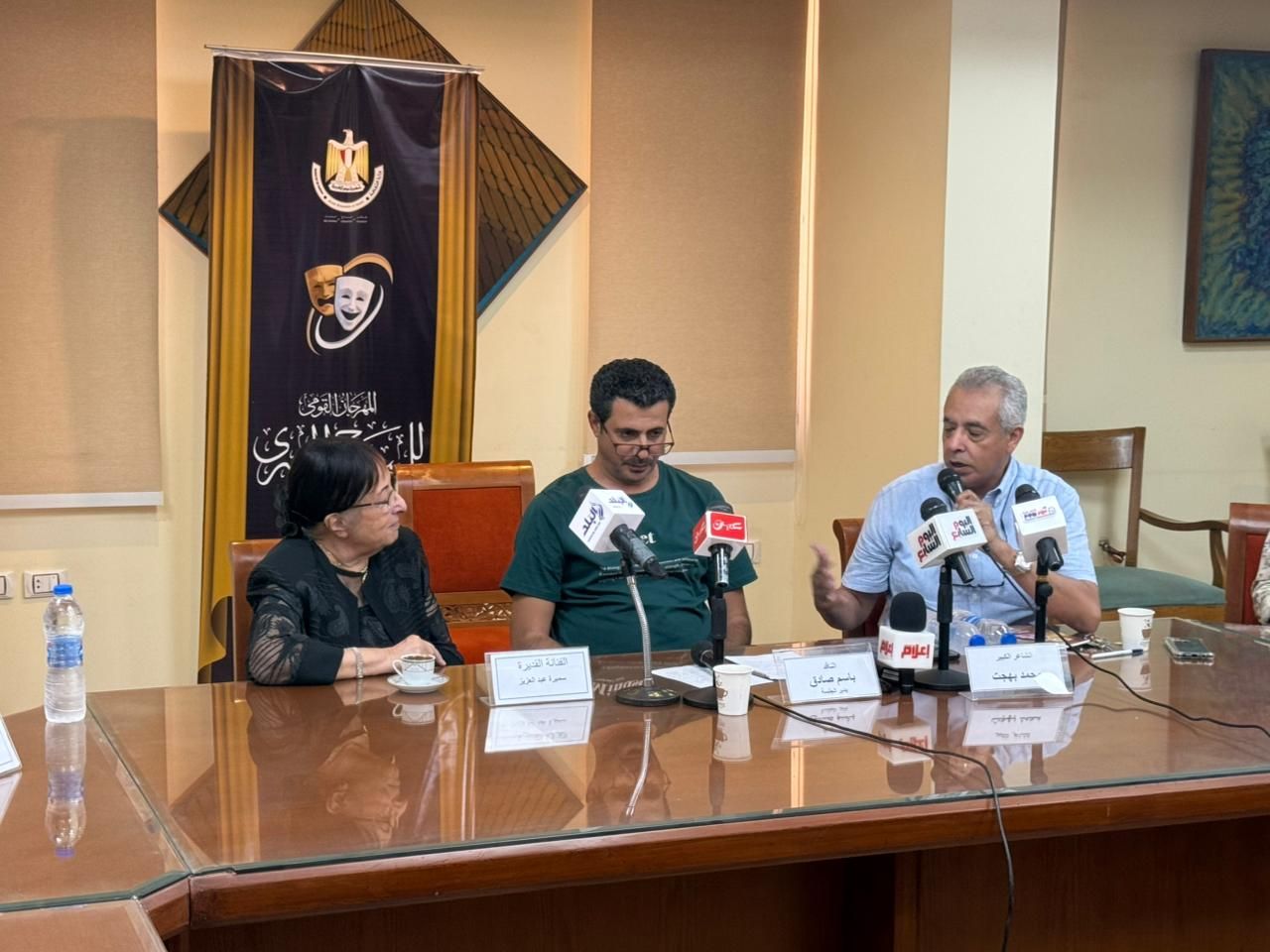 ندوة سميرة عبد العزيز بالمهرجان القومي للمسرح ندوة سميرة عبد العزيز بالمهرجان القومي للمسرح
