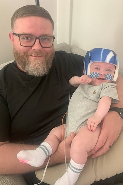 nash-keen-most-premature-baby-aged-ten-months-with-dad-randall nash-keen-most-premature-baby-aged-ten-months-with-dad-randall