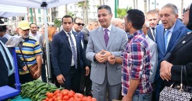 وزير التموين يفتتح فرعا جديدا لسوق اليوم الواحد بالجمالية