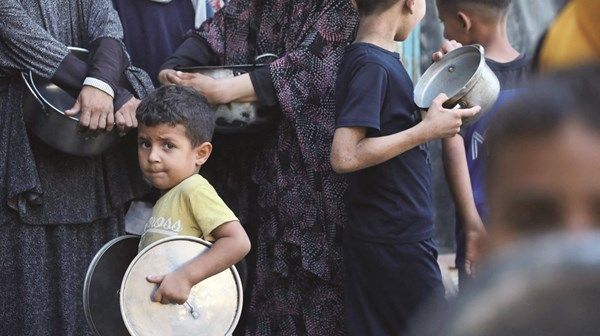 «الأغذية العالمي»: ثلث السكان يضطرون إلى قضاء أيام دون الحصول على الطعام