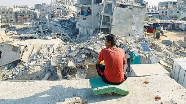 مقتل عشرات الفلسطينيين وإصابة المئات من منتظري المساعدات