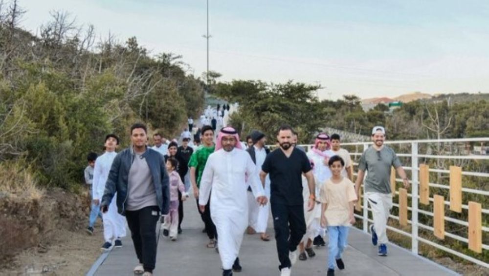 صور.. "خطوة نحو الحياة".. جامعة الباحة تنفذ برنامج تحدي المشي
