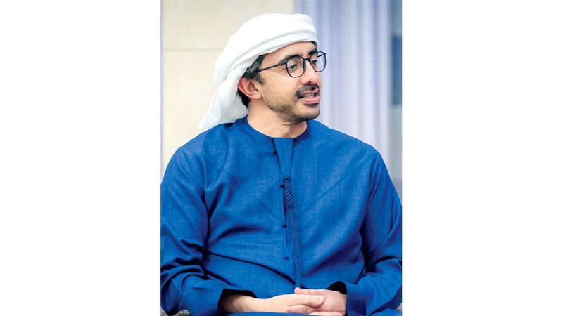 الامارات | عبدالله بن زايد: الوضع الإنساني في غزة حرج وسنستأنف عمليات الإسقاط الجوي للمساعدات فوراً