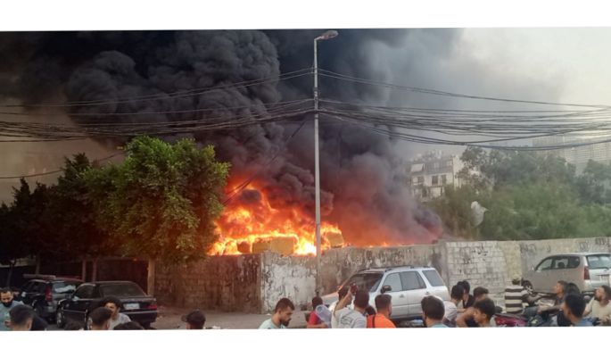حريق في ارض جلول- الطريق الجديدة والأهالي ناشدوا المعنيين التحرك لمنع تمدده