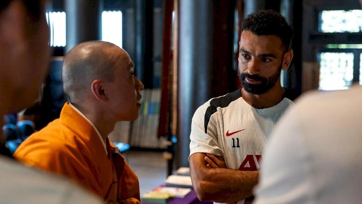 محمد صلاح يعتنق البوذية تاركاً المسيحية واليهودية والإسلام!