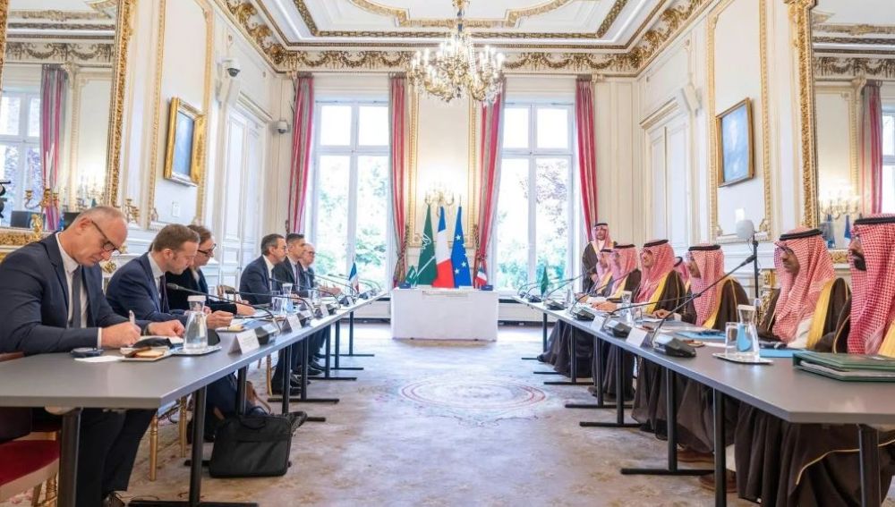 أخبار من السعودية.. وزير الداخلية ونظيره الفرنسي يوقعان الوثيقة التنفيذية للتعاون الأمني