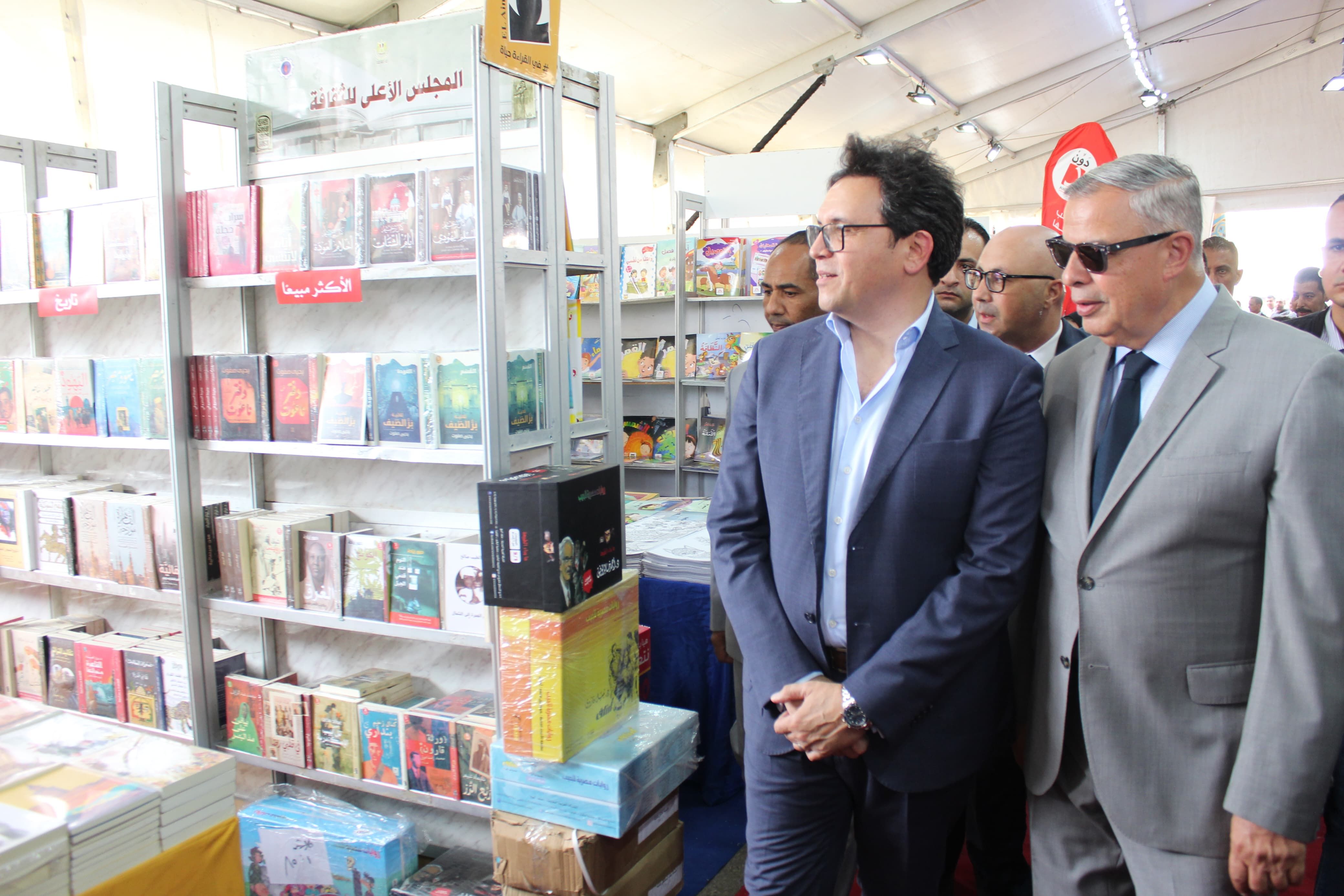 وزير الثقافة ومحافظ الإسكندرية يفتتحان الدورة العاشرة لمعرض الإسكندرية للكتاب (1) وزير الثقافة ومحافظ الإسكندرية يفتتحان الدورة العاشرة لمعرض الإسكندرية للكتاب (1)