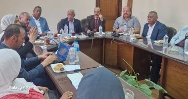 نقيب العلوم الصحية يعلن إطلاق لجنة باتحاد العمال لمواجهة آثار تغيرات المناخ والتكنولوجيا على العمالة
