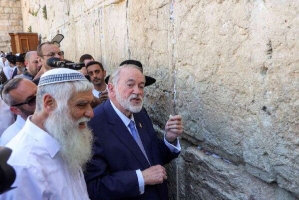 السفير الأميركي لدى إسرائيل يشبه اعتراف فرنسا بدولة فلسطين بـ"منح النصر للنازيين"