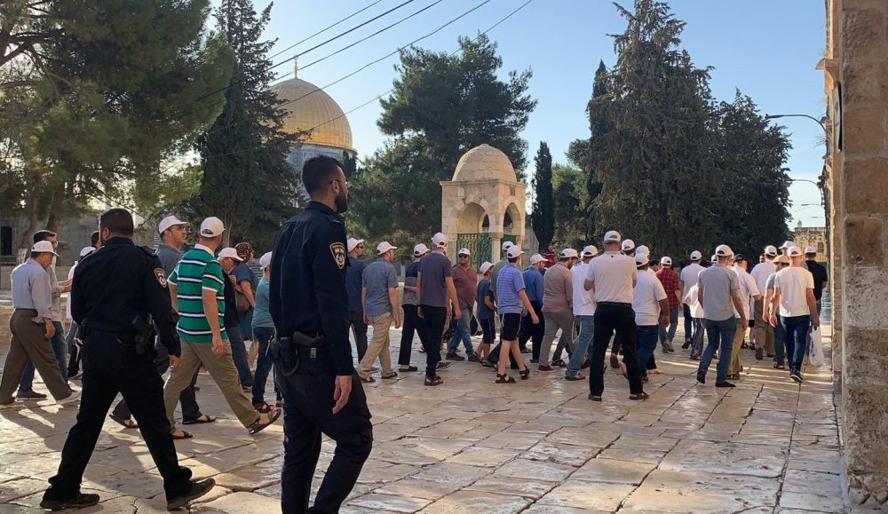 بحماية قوات الاحتلال.. مستوطنون يقتحمون المسجد الأقصى مجددًا اليوم