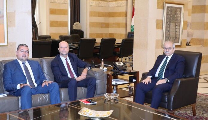 سلام بحث مع مدير مفوضية اللاجئين في لبنان جهود عودة النازحين السوريين لبلادهم واستقبل مدير منظمة "الألسكوا"