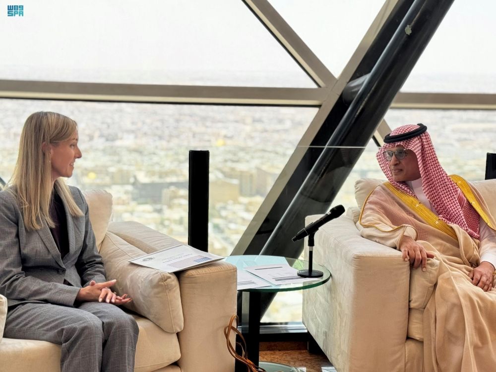 أخبار من السعودية.. "الحارثي" يكرم المشاركين في برنامج صناعة المحتوى بالإنجليزية
