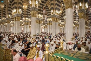 ترجمة خطبتي الجمعة في الحرمين الشريفين إلى 15 لغة عالمية