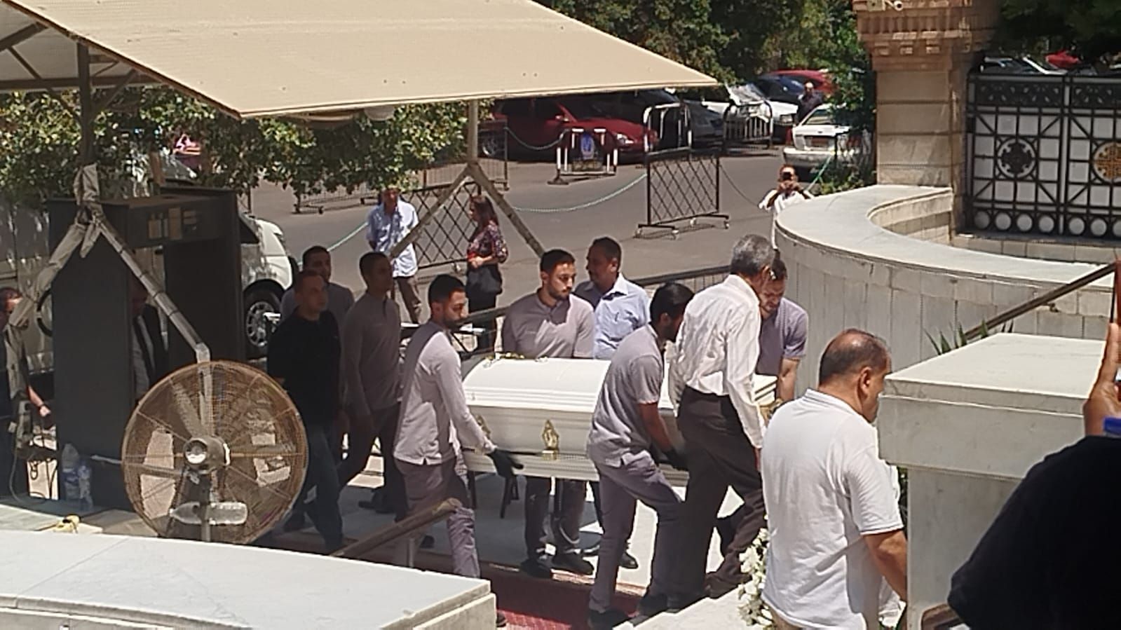 جنازة الراحل لطفي لبيب جنازة الراحل لطفي لبيب