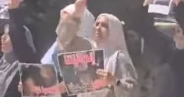 بأعلام إسرائيل.. مظاهرات الإخوان مستمرة أمام سفارة مصر فى تل أبيب.. فيديو - الخليج 365
