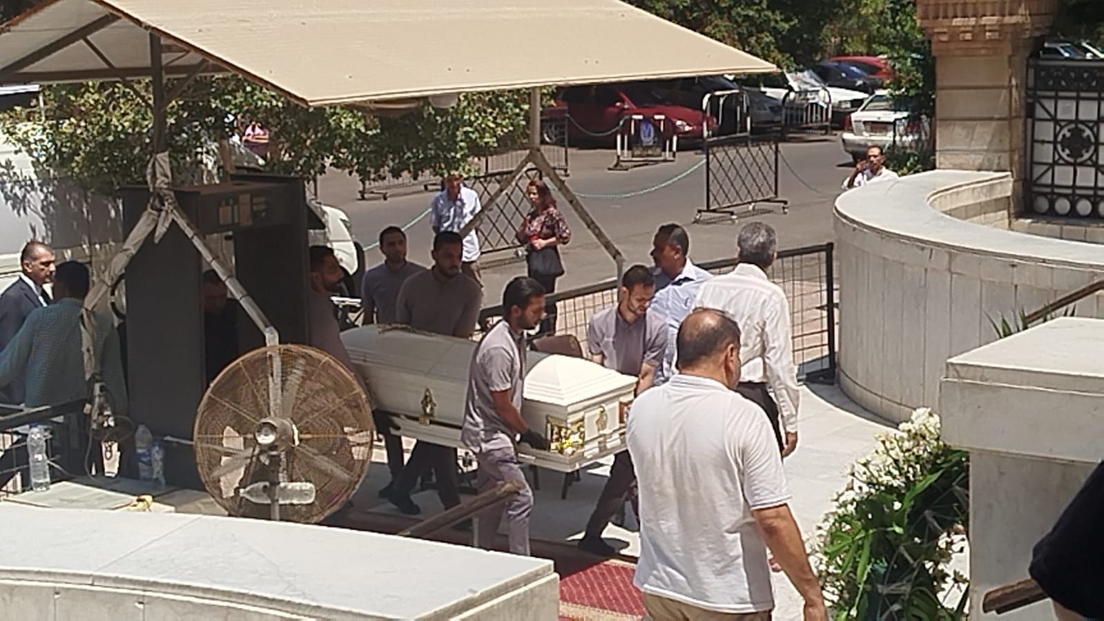 جنازة الراحل لطفي لبيب جنازة الراحل لطفي لبيب
