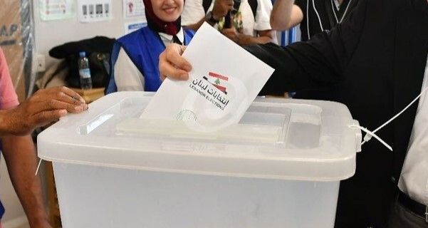 في صحف اليوم: السفارة الأميركية تتمسك بالانتخابات النيابية والبعريني "المشرّع" يقاطع البخاري