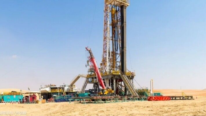 سلطات السعودية قلّصت حفارات النفط بالبلاد لأدنى مستوى في عقدين