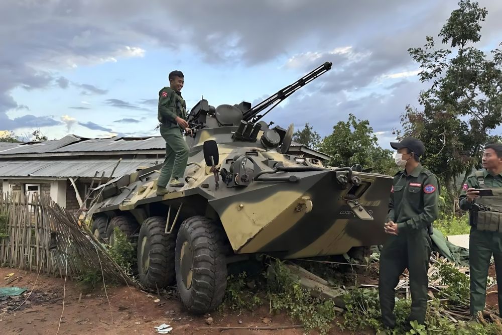 بورما.. مقتل 13 شخصًا في غارة شنها الجيش على منجم للياقوت