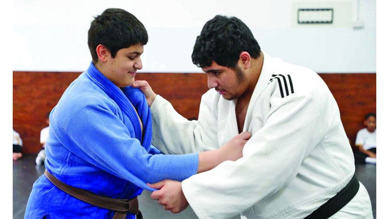 الامارات | موهبة لافتة في سن الـ 14.. عبيد الجسمي يُتقن 100 حركة جودو