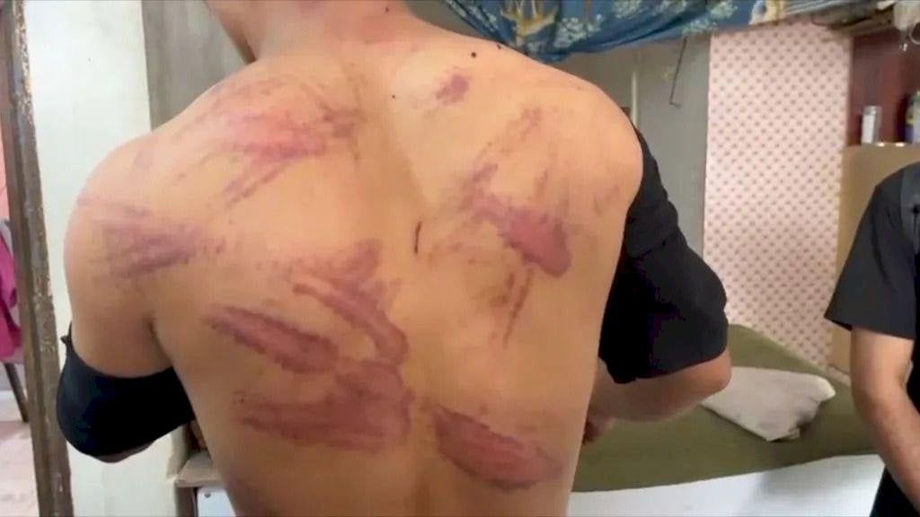 إيران تعيد 1.5 مليون أفغاني إلى بلادهم وتتهم بعضهم بـ "التجسس لصالح إسرائيل"