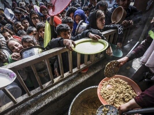 الصحة في غزة: سيتم اليوم إدخال شاحنات تحمل أدوية طبية إلى مستشفيات القطاع ولا تحتوي على أي أصناف غذائية