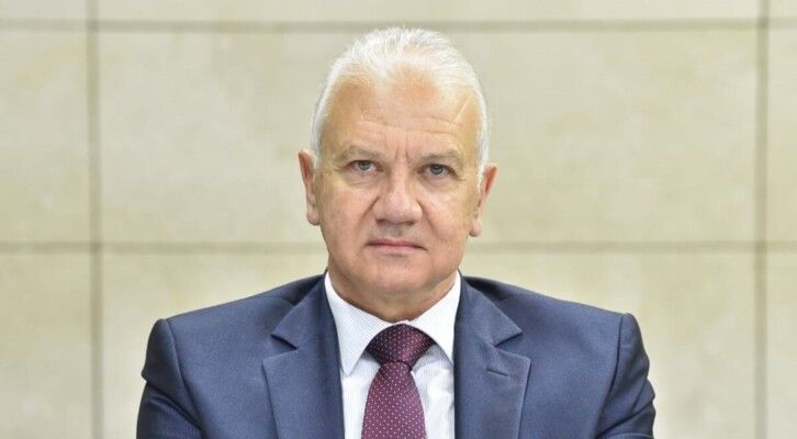فادي كرم: لا مساعدات دولية ولا إعادة إعمار ولا سياحة ما لم تسحب الدولة السلاح غير الشرعي