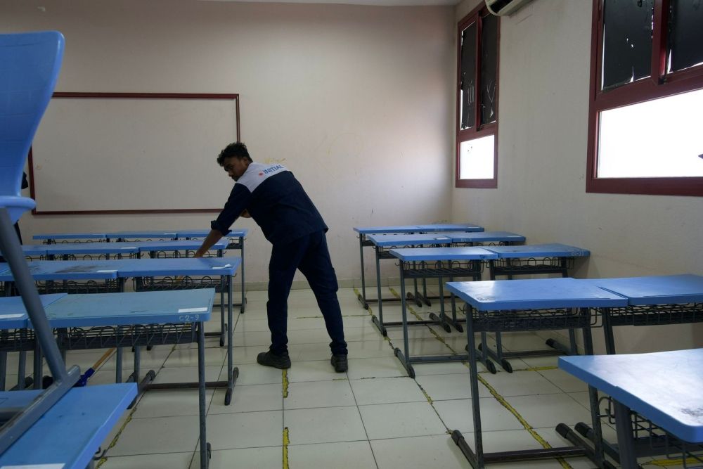 أخبار من السعودية.. عودة المشرفين للمدارس بعد 8 أيام.. و”حضوري“ يرصد الانضباط من اليوم الأول