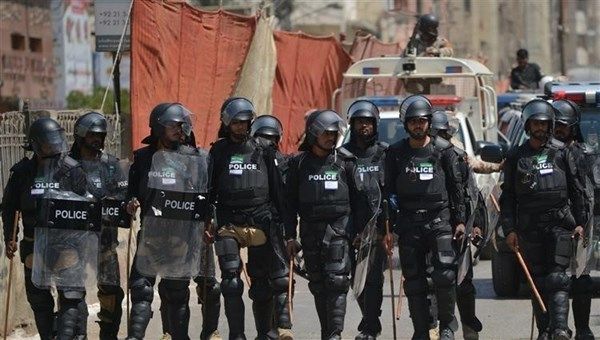 مقتل 3 أطفال وإصابة 4 آخرين جراء انفجار قذيفة في باكستان