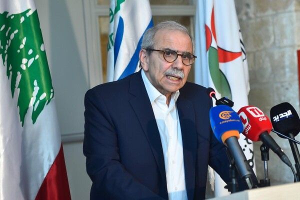 سلام خلال افتتاح شارع ضحايا 4 آب قرب مدخل مرفأ بيروت: ارفعوا ايديكم عن القضاء ونحن لن نساوم على العدالة والحقيقة