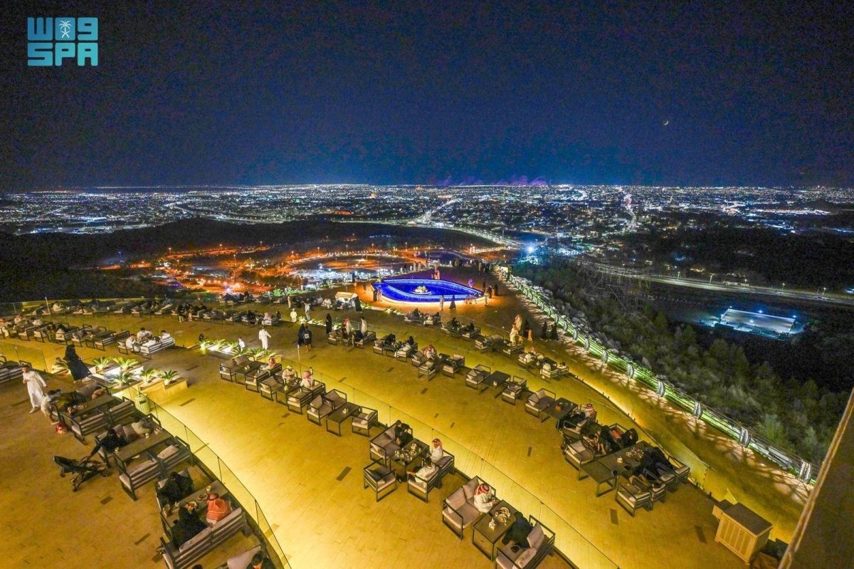 «جبل السمراء بحائل».. إطلالة بانورامية بإرث تاريخي عريق