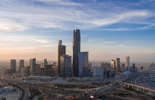 عاجل: تدشين أضخم مشروع مروري شمال الرياض بطول 15.5 كم.. و"الأمانة" تتعهد بحل جذري لمشكلة الازدحام