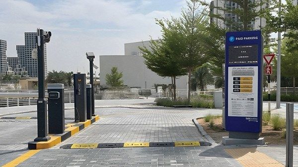 إطلاق أول نظام ذكي بالكامل لمواقف السيارات بالذكاء الاصطناعي في دبي