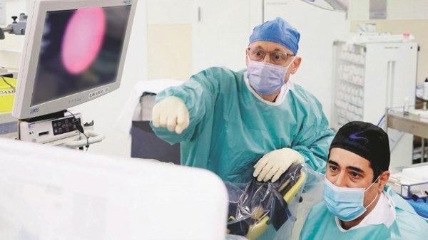 «كليفلاند أبوظبي» يقدم العلاج بالتجريف المائي لتضخم البروستات