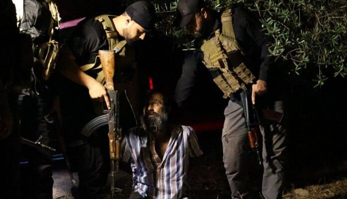 الداخلية السورية: القبض على عنصرَين مرتبطَين بـ"فلول النظام" كانا يخططان لتنفيذ عملية إرهابية في كنيسة بريف طرطوس