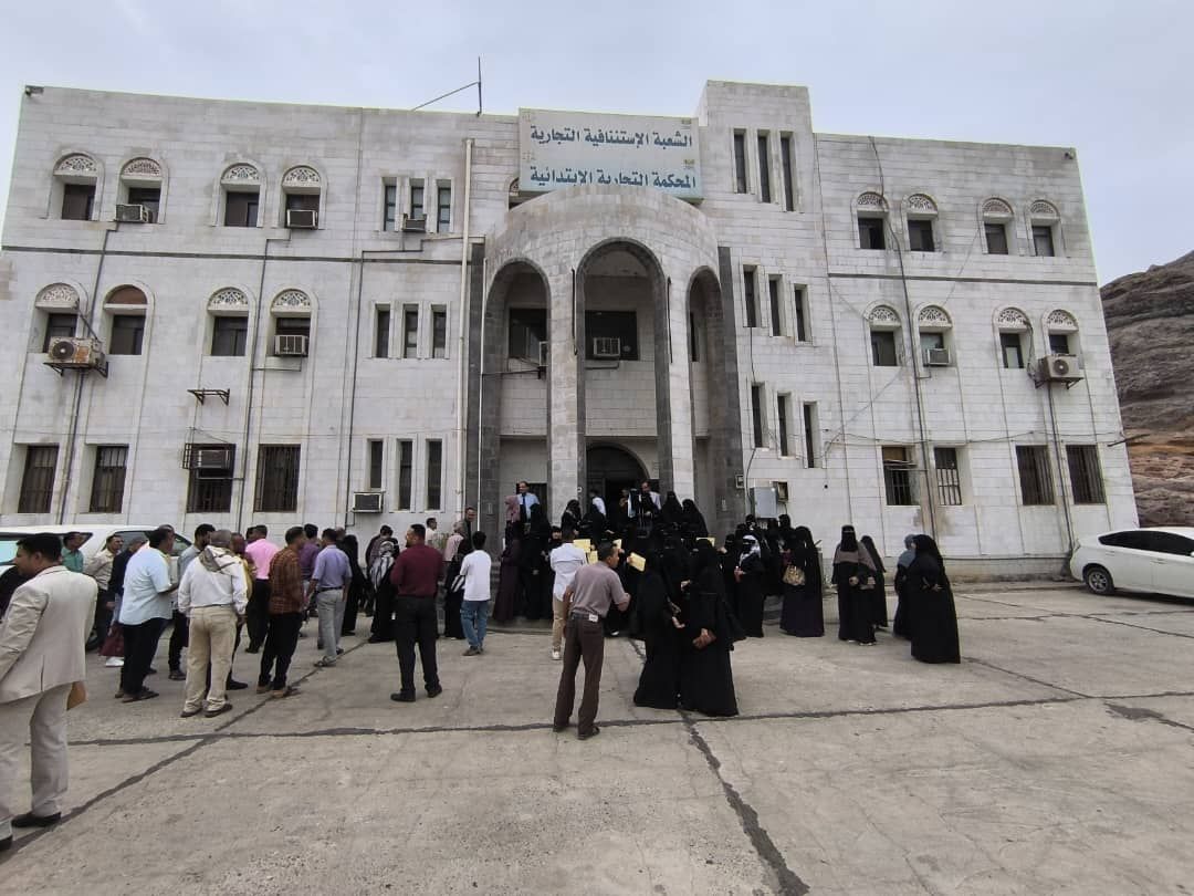 اعتداء على قضاة متظاهرين أمام مجلس القضاء الأعلى